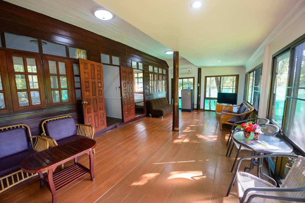 Baansuan Aokhai Beach Resort Mae Phim Extérieur photo