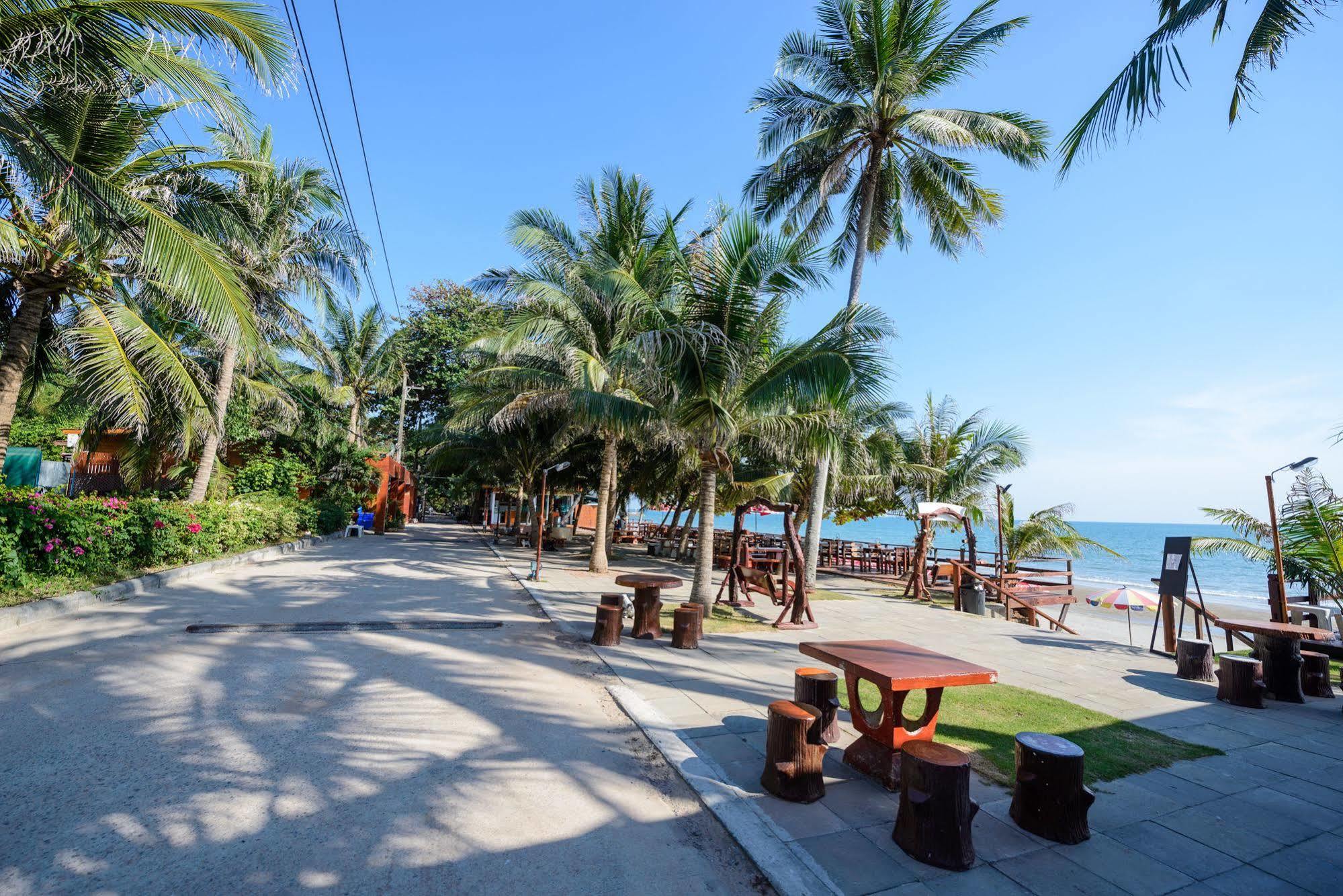 Baansuan Aokhai Beach Resort Mae Phim Extérieur photo