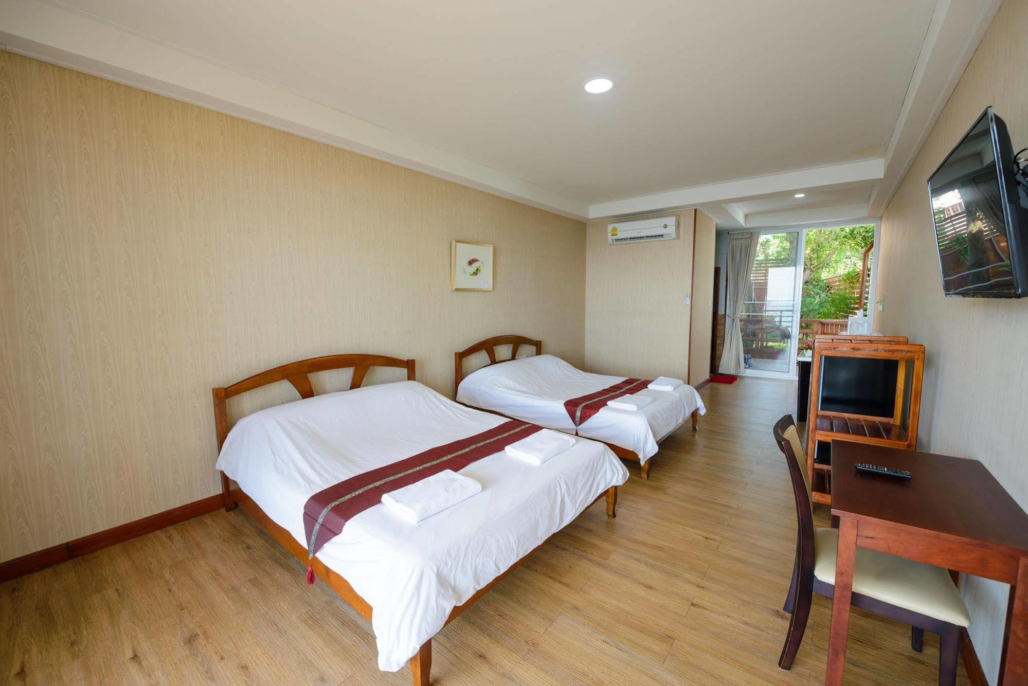 Baansuan Aokhai Beach Resort Mae Phim Extérieur photo